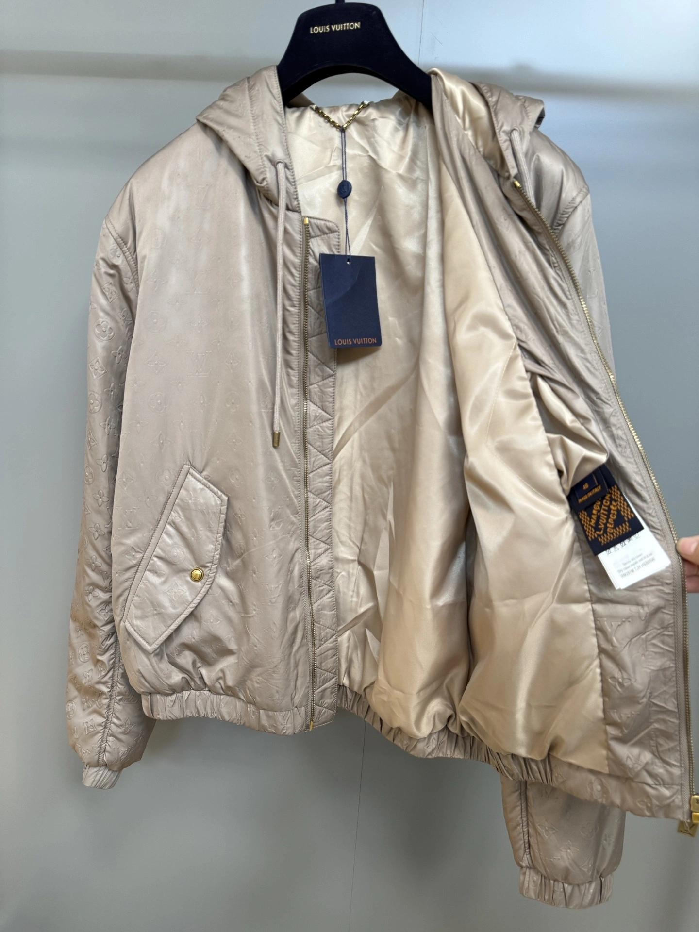 wg.luxury-- 8V item: E-F000J0515